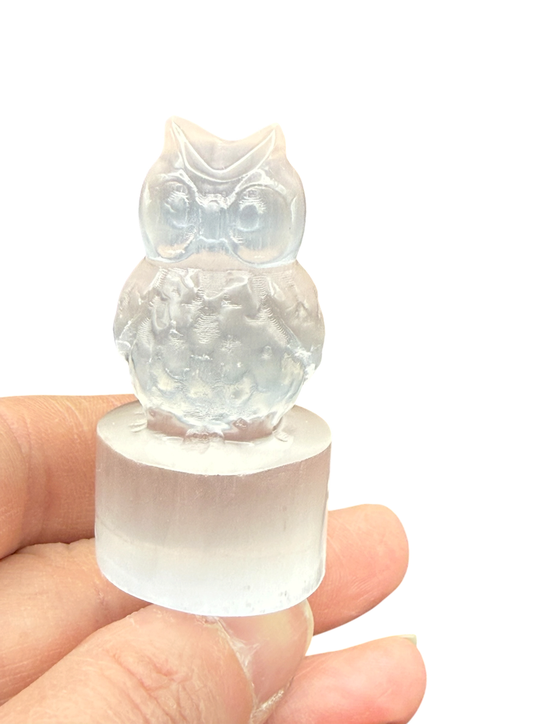 Selenit Carving Eule