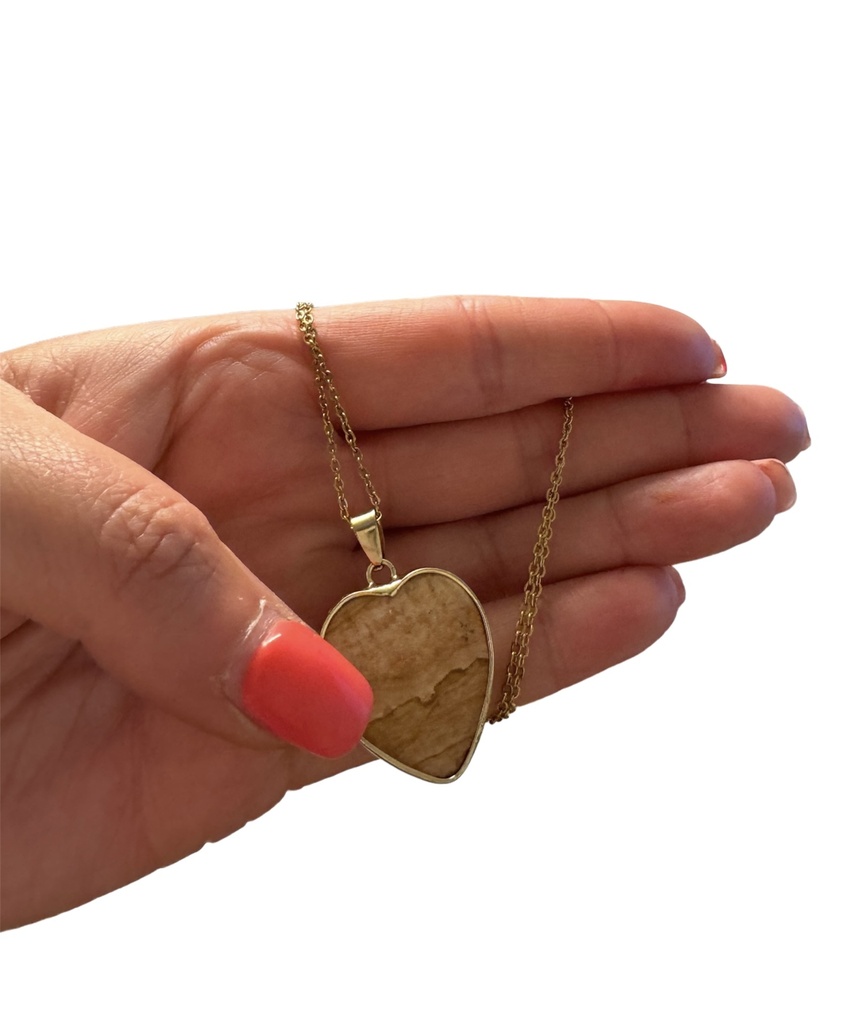 Jaspis Herzedelsteinkette