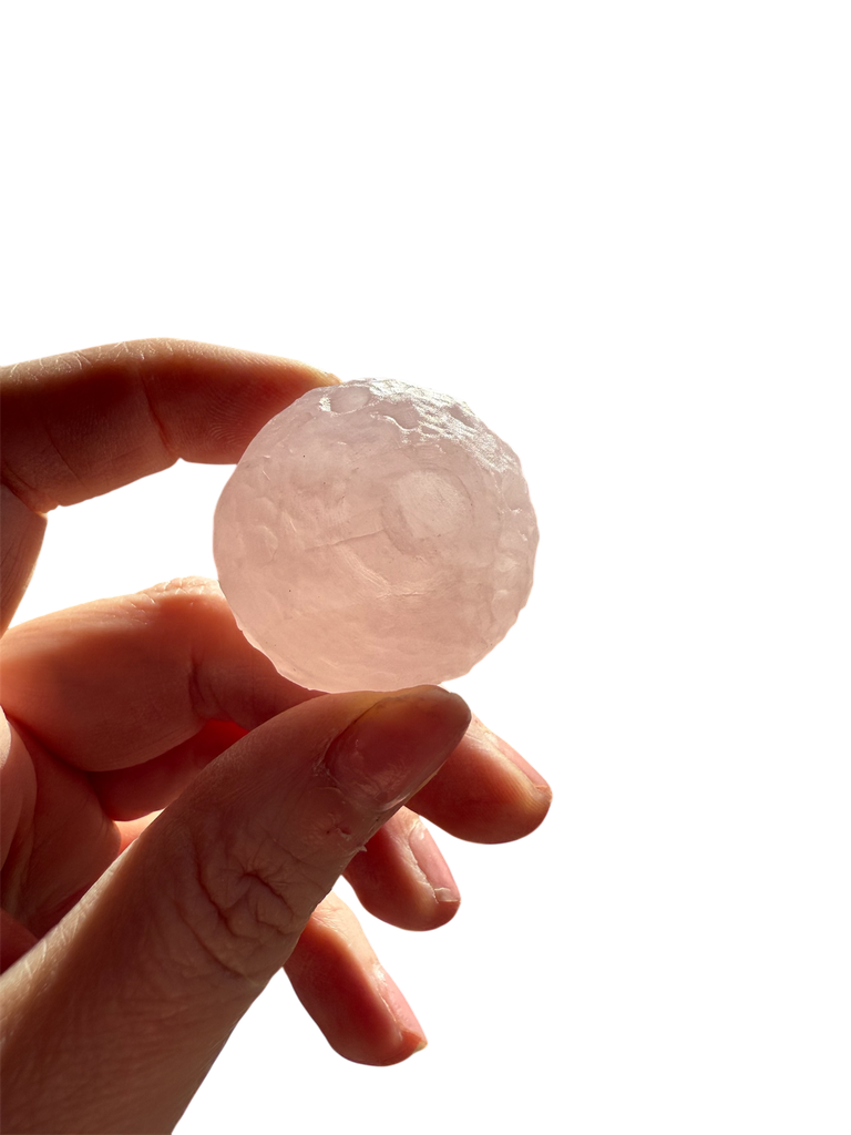 Rosenquarz Mond Graviert