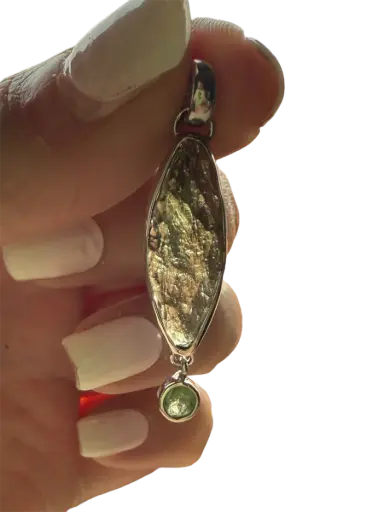 Moldavit Anhänger facettiert 